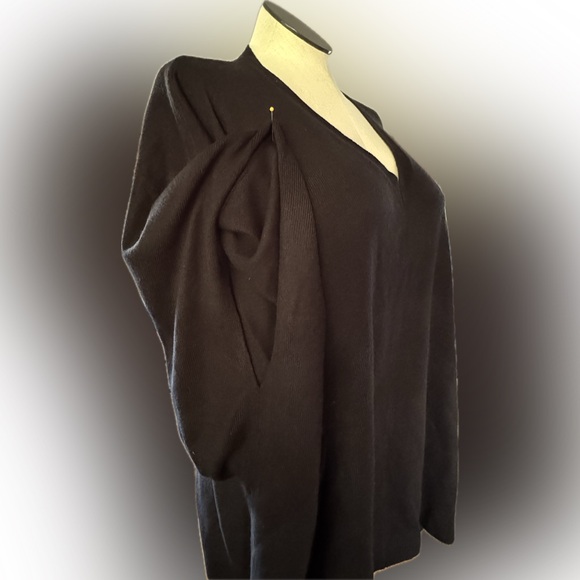 Black Sweater ‘a new day’ drop shoulder flow as you walk V-neck OSFM Excellent - Picture 4 of 5